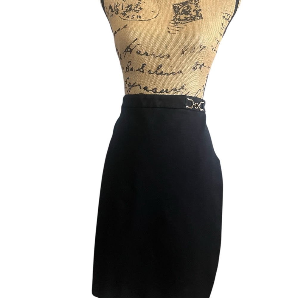 Elegant Black Women's Skirt